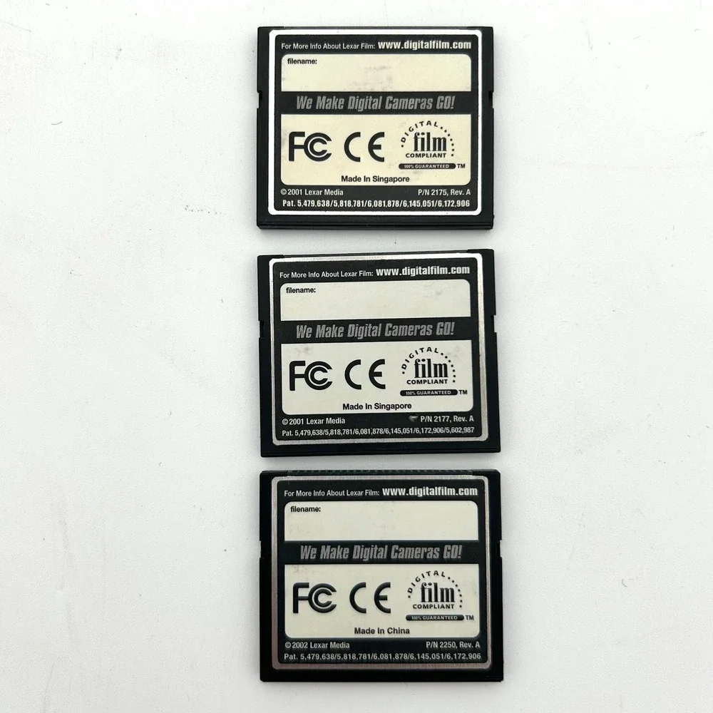 CompactFlash CF Card Storage Case Holder Wallet + 3 Memory Cards